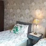 ベッド・アンド・ブレックファスト Safe Haven - Luxury Family カーリングフォード