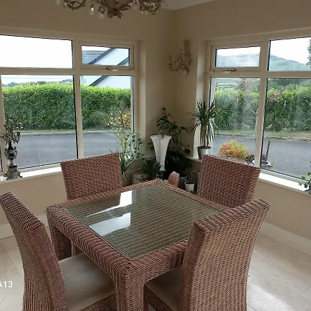 Safe Haven - Luxury Family Couette-café