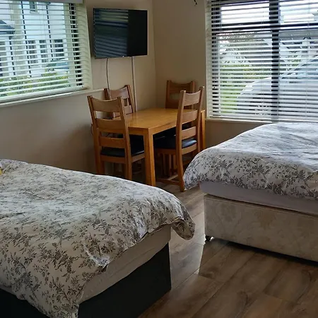 Relax At Safe Haven Bed & Breakfast