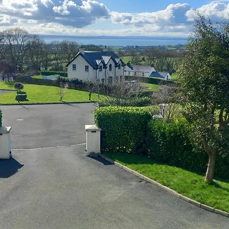 Safe Haven - Luxury Family Bed & Breakfast
