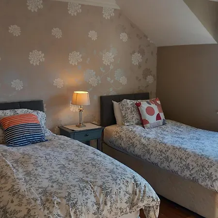 Bed & Breakfast Relax At Safe Haven