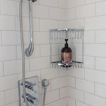 B&B Safe Haven - Luxury Family 4*