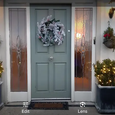 Bed & Breakfast Safe Haven - Luxury Family 4*
