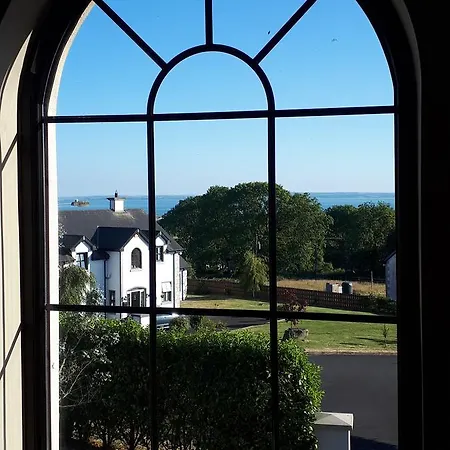 Safe Haven - Luxury Family 4* Carlingford