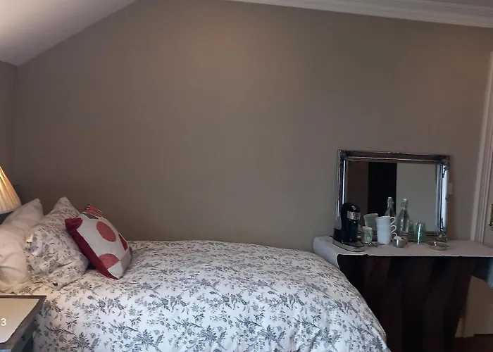 Safe Haven - Luxury Family Panzió