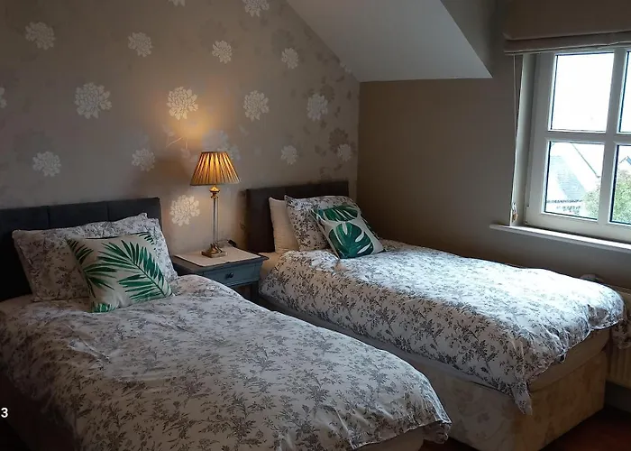 Safe Haven - Luxury Family